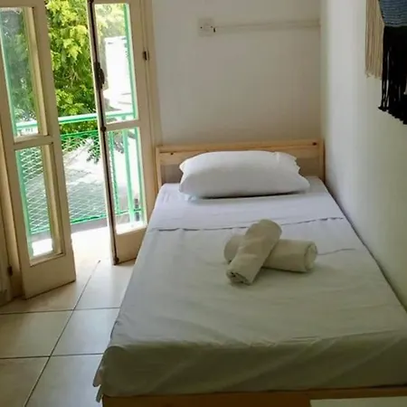 Private Room In Shared Flat Nicosia Exterior photo